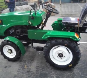 12 horse power mini tractor used in greenhouse