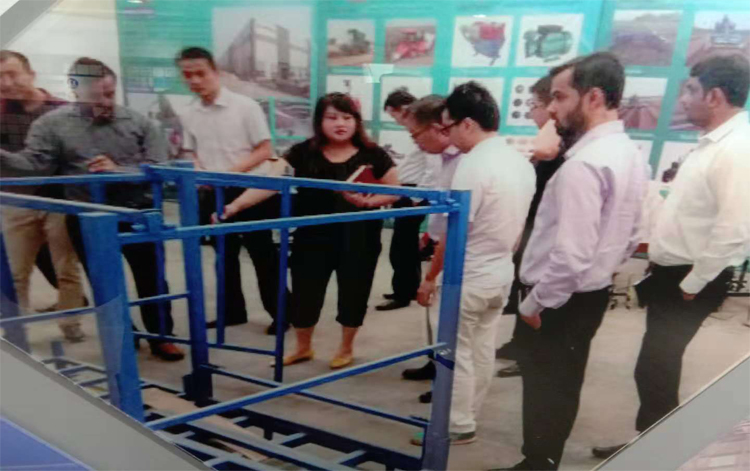 1545100844346792.jpg 客户来访图 (2).jpg